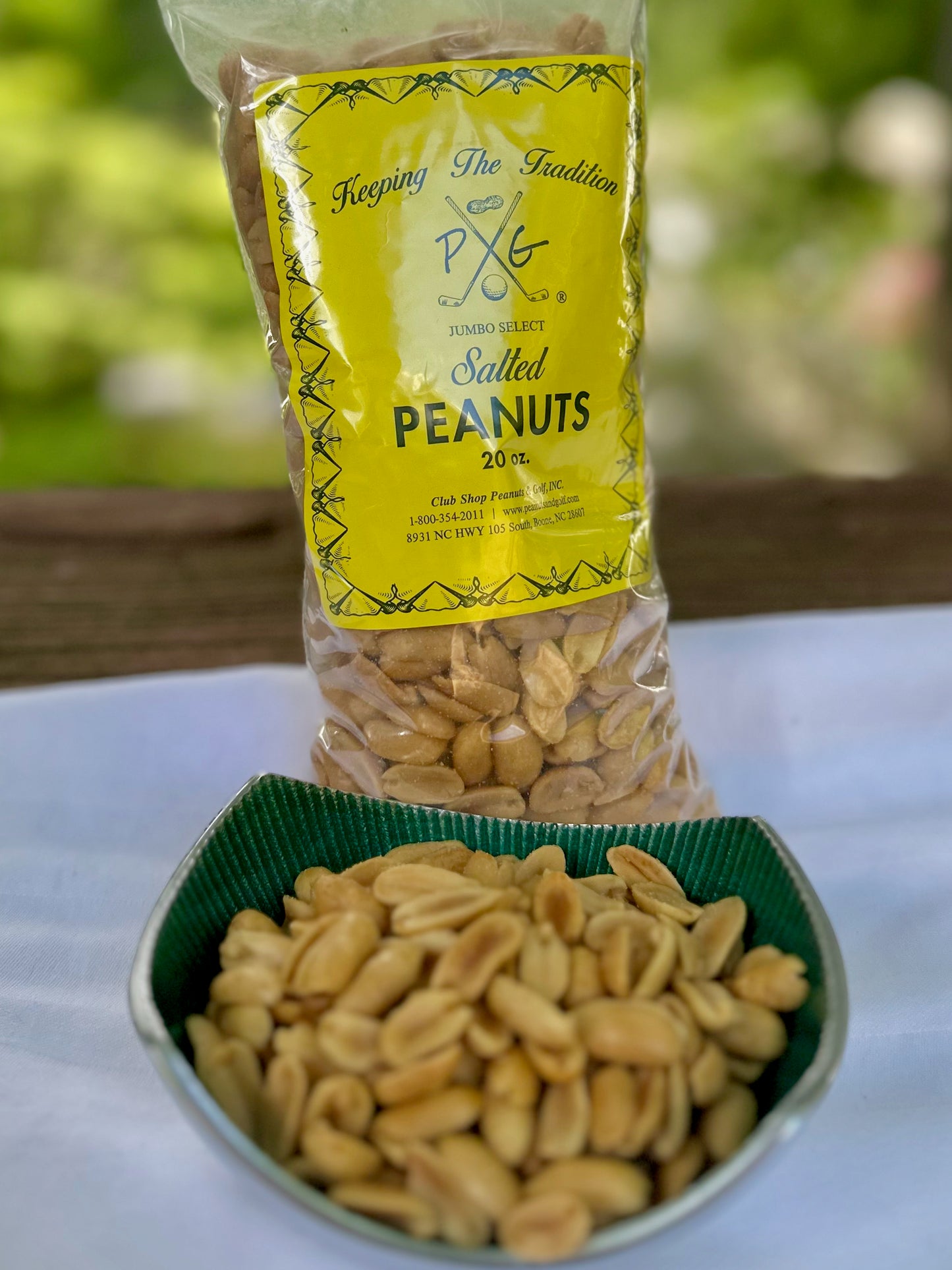 20 oz. Salted or Unsalted Peanuts | 1 pack