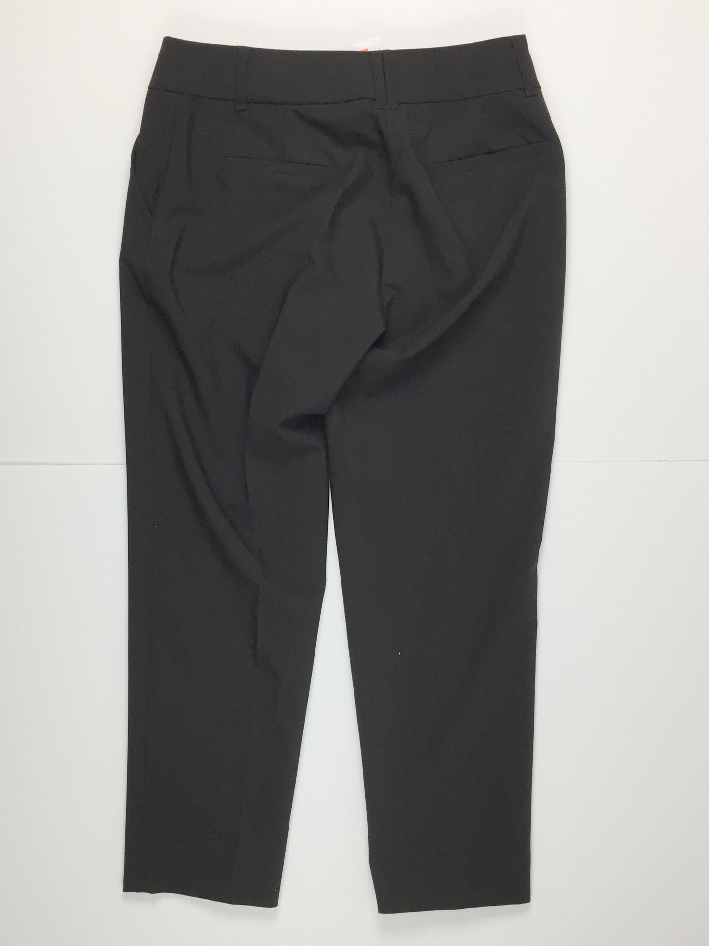 Aiuir Golf Capri Pant in Black